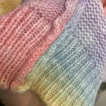 2021 m. pavasarį naujas visas rungtynes, V-kaklo krūtinėmis vaivorykštės spalvų trumpas megztas megztinis striukė moterims