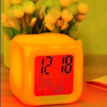 7 Spalvų LED Skaitmeninis Laikrodis-Žadintuvas Multi-Funkcija Žėrintis Elektroninis Laikrodis su Termometru ir Kalendorių, Namų Dekoro