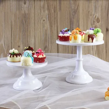 Buveinės šalies stendas vestuvių dekoravimas kaustytomis geležies gimtadienio dėklas desertas klastos darbalaukio popietės arbata tortas stovi
