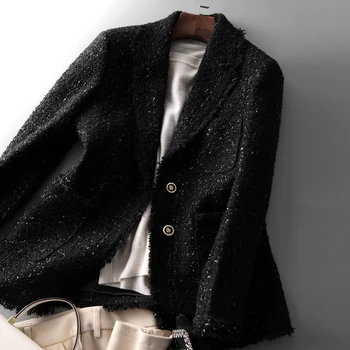 Juodos spalvos tvido kostiumas kailis šviesus šilko temperamentas šiek tiek saldus kailis per pavasario ir rudens kailis