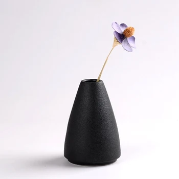 Juodosios Keramikos Maža Vaza Namų Puošybai Amatų Stalo Ornamentas Paprastumo Japoniško stiliaus Apdaila