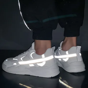 QWEDF 2019 m. Pavasario vyrų mados atsitiktinis batai, akių odos platformos bateliai vyrai Atspindintis sportbačiai, balta Instruktorių chaussure G10-63
