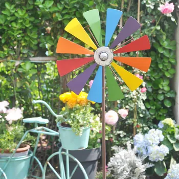 Vaivorykštė vėjo malūnas Kaustytomis geležies Vėjo Suktuko Įterpti žemės Apdailos šalies stiliaus sode, kieme Puošyba, dekoras vėjo malūnas